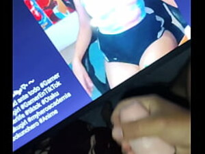 Cum tributo a una amiga