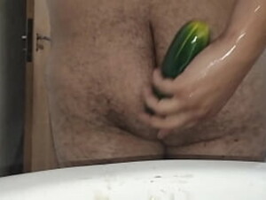 Pepino no cuzinho