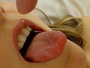 She Taste a Whole Lotta Pre-Cum on her Tongue