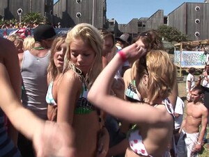 Bikini Dance Party During Spring Break South Padre Texas Hot Girls Flashing Tits And Shaking Asses