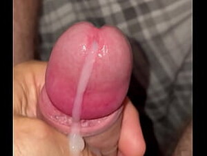 Quick handjob cumshot