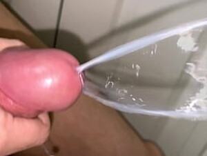 Closeup cumshot in slow motion 04 spreads out flat and widely powerful cumshot .